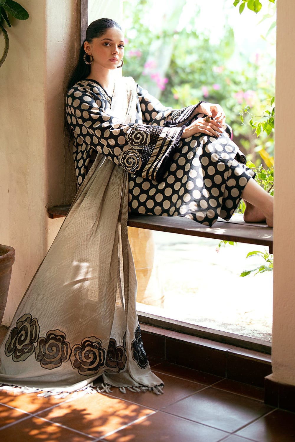 Premium Dubai silk Three Piece - Image 3