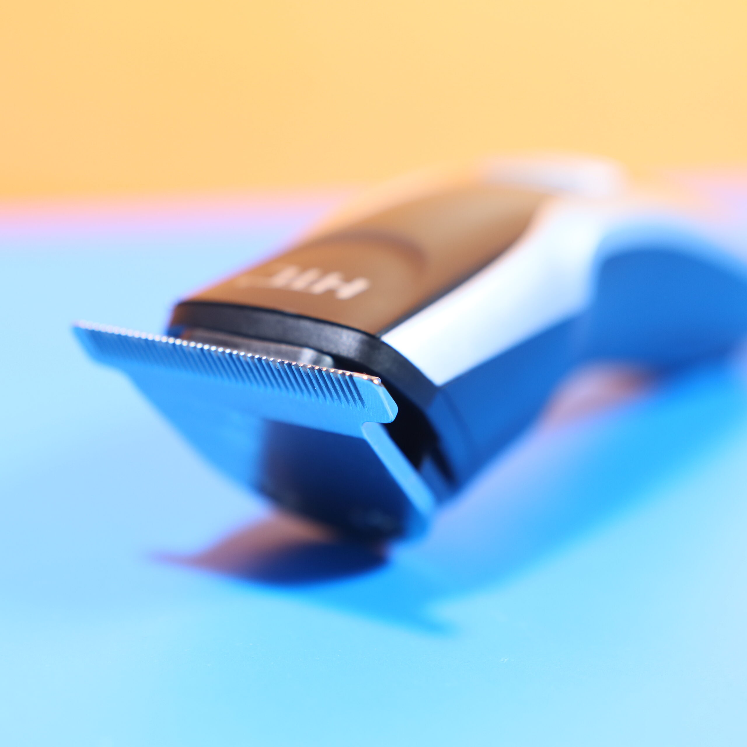 HTC AT 538 Rechargeable Hair and Beard Trimmer for Men - Image 4