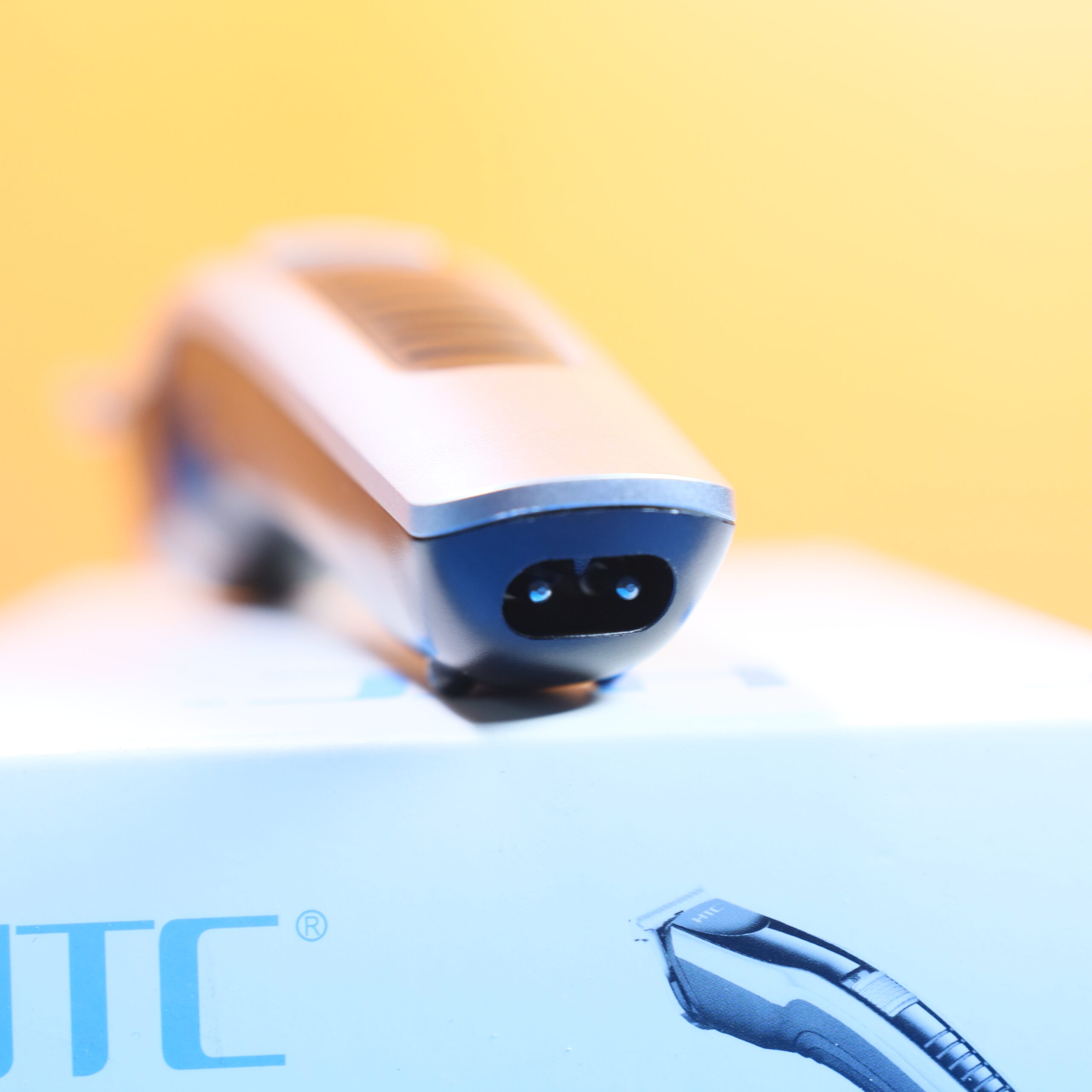 HTC AT 538 Rechargeable Hair and Beard Trimmer for Men - Image 5